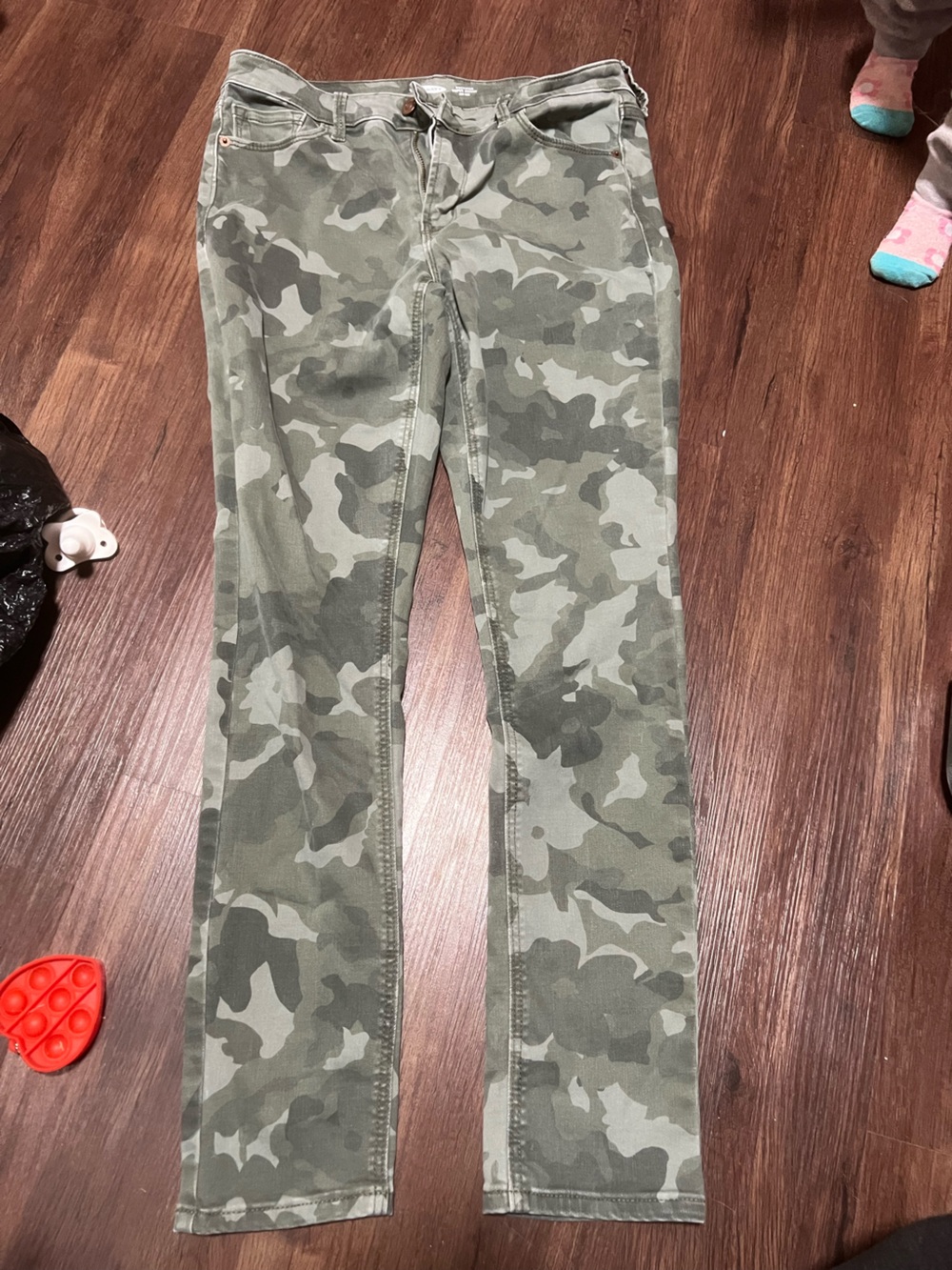 Old Navy Women’s Camo Jeans - Olive Green
